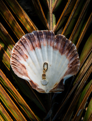 Noah Lelia Small Bikini Charm