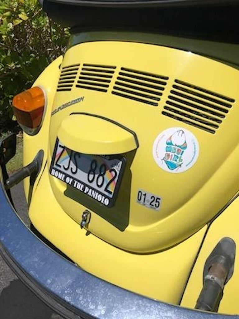 Maui Girl Round Car Magnet