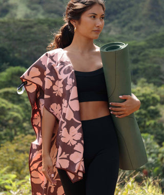 Tag Aloha Beach Towel Vintage Hibiscus