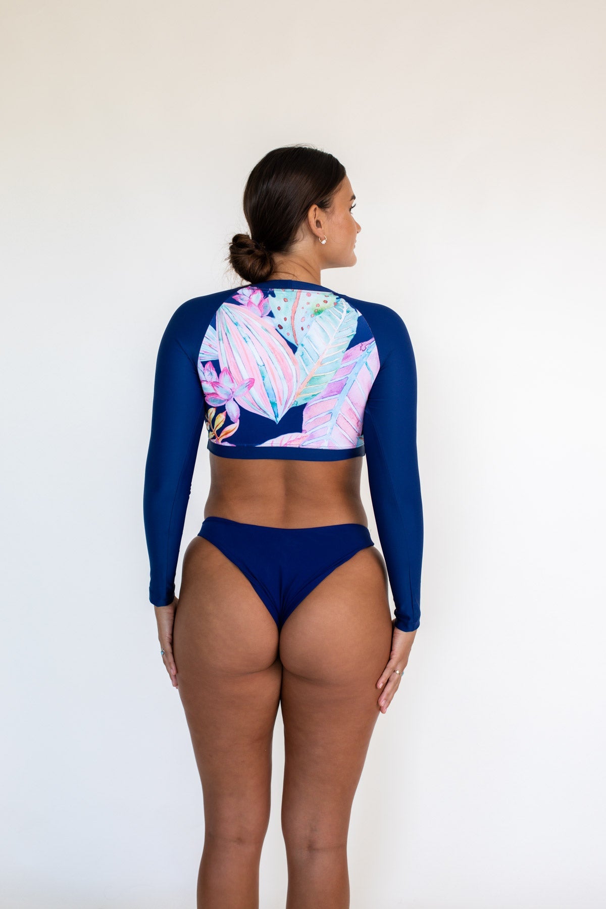 Long Sleeve Crop Rash Guard